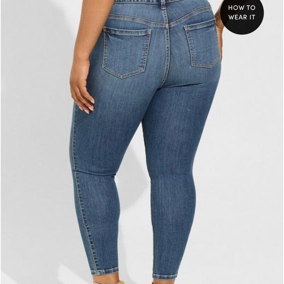 TORRID BOMBSHELL JEAN size 18 - Picture 3 of 3